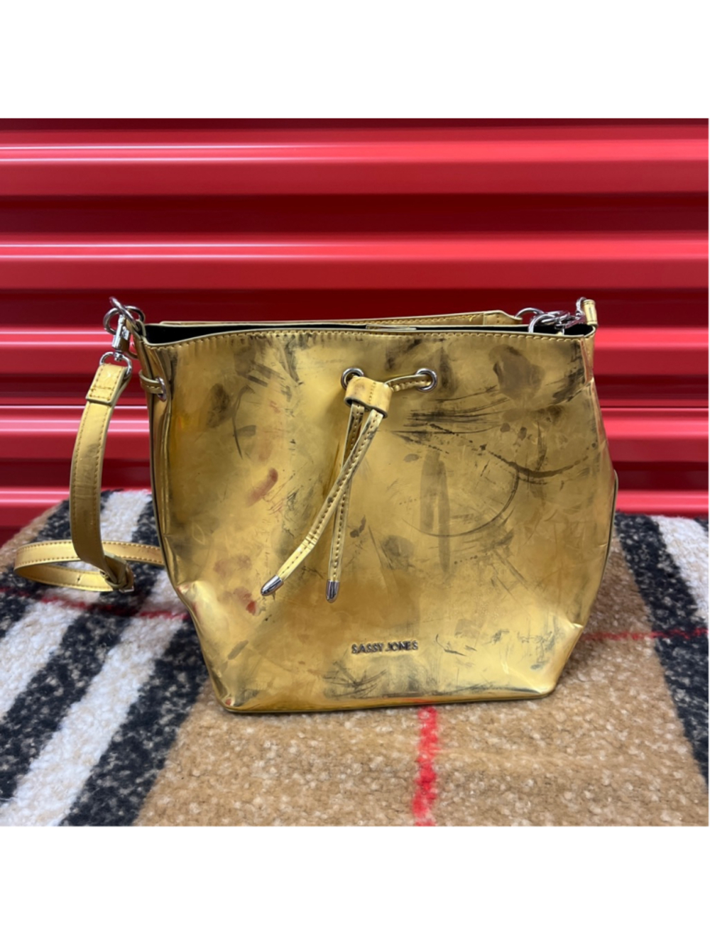 Women's Sassy Jones Gold Crossbody Bag One Size